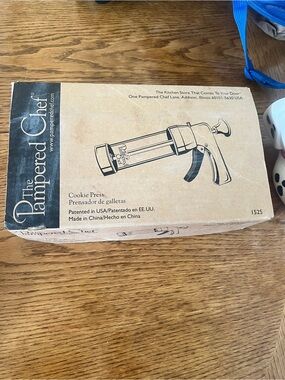 Pampered Chef - 1525 Cookie Press -